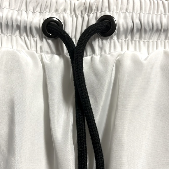 ReVamped Size Small White with Black Stripes Mesh Trackpants NWOT $35 - Picture 7 of 11